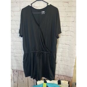 32 degree cool Women Romper black size XXL Relaxed fit shorts short sleeve